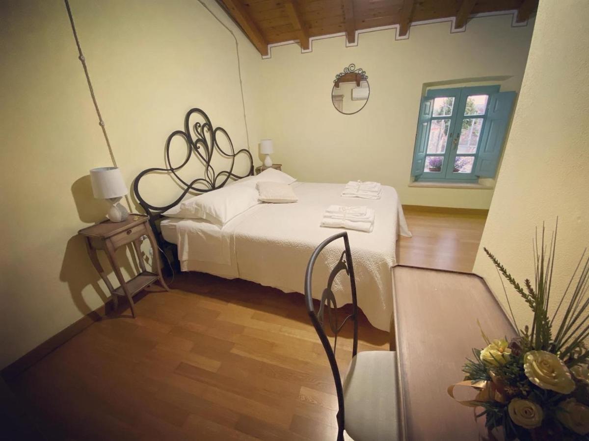 B&B Su Strintu Tuili Екстериор снимка