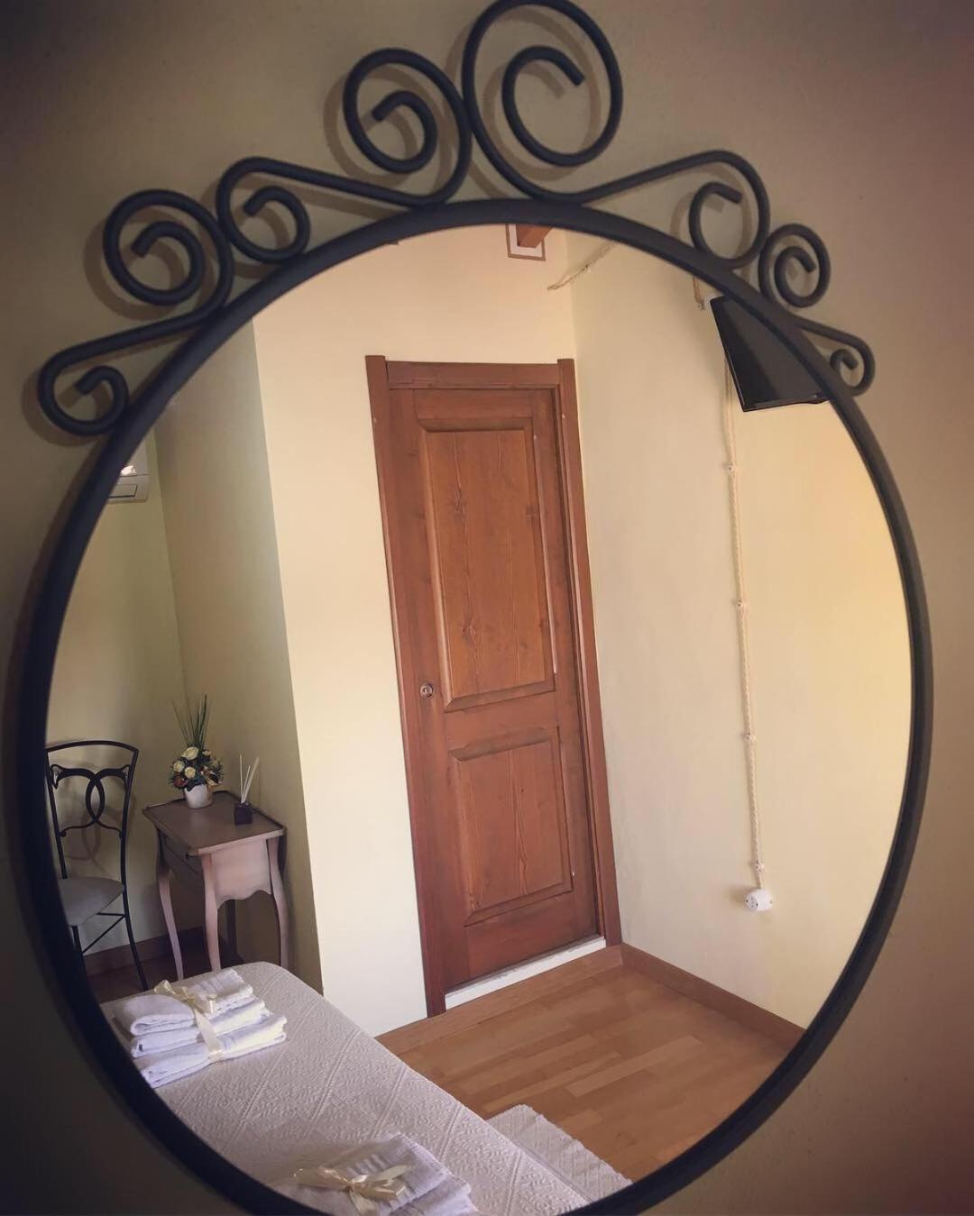 B&B Su Strintu Tuili Екстериор снимка