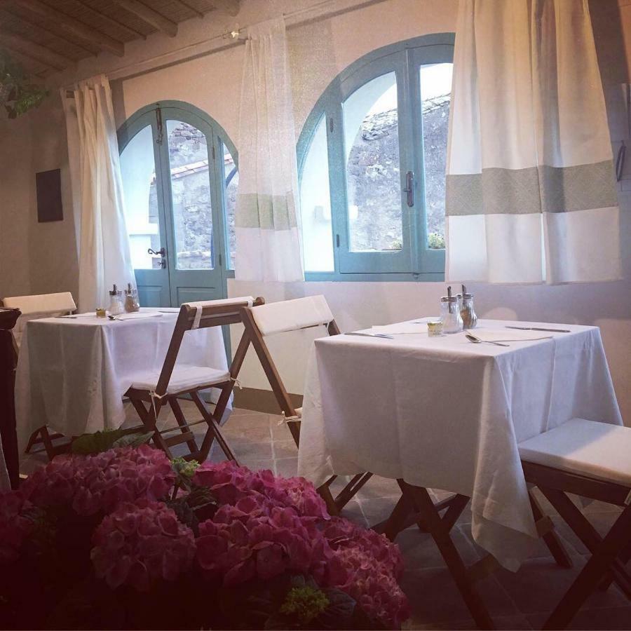 B&B Su Strintu Tuili Екстериор снимка